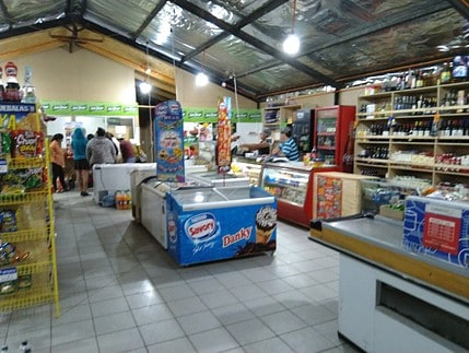 Panadería y supermercado en Lautaro en venta con maquinaria industrial incluida y local comercial operativo