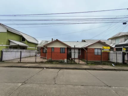 terreno con dos casas en venta