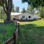 Parcela agroecológica en Cunco con casa, cabaña, plantaciones y sistema de riego incluido