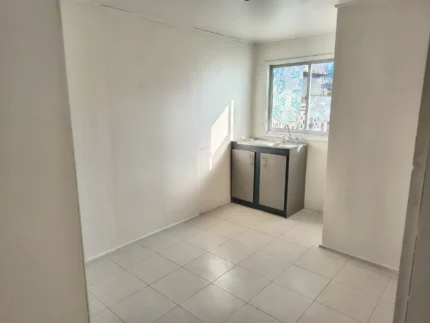 Casa en Villa Los Arrayanes Lautaro con cerco perimetral y portón metálico