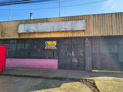 Ex supermercado en venta, Terranova en venta en perquenco frente a la plaza
