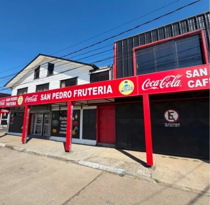 Supermercado en venta esquina en Lautaro frente al Estadio con estacionamiento natural y ruta internacional